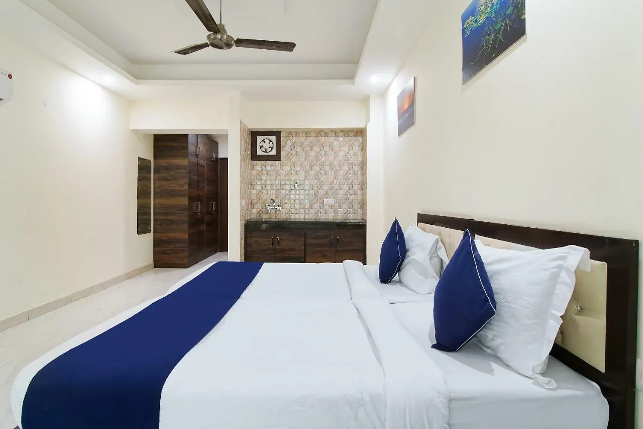 Hotel Silverkey Executive Stays 20024 Golf Course Road Gurgaon